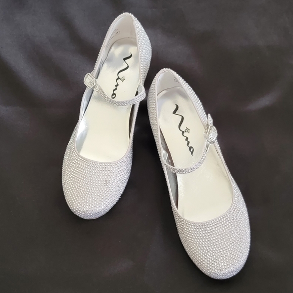 Nina Girls  Mary-Jane Shoes - Picture 4 of 13